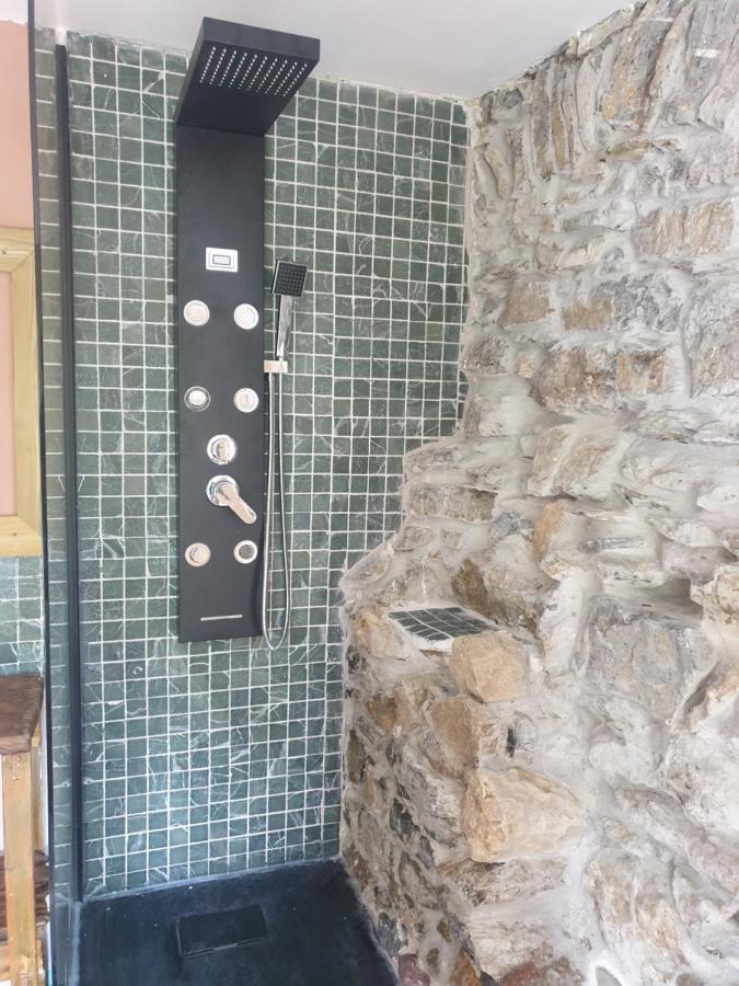 Maison De Village Avec Piscine Au-Dessus Des Cinque Terre Madonna del Trezzo Exterior foto